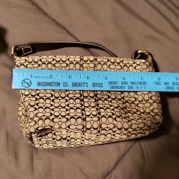 Coach purse - Picture 6 of 8